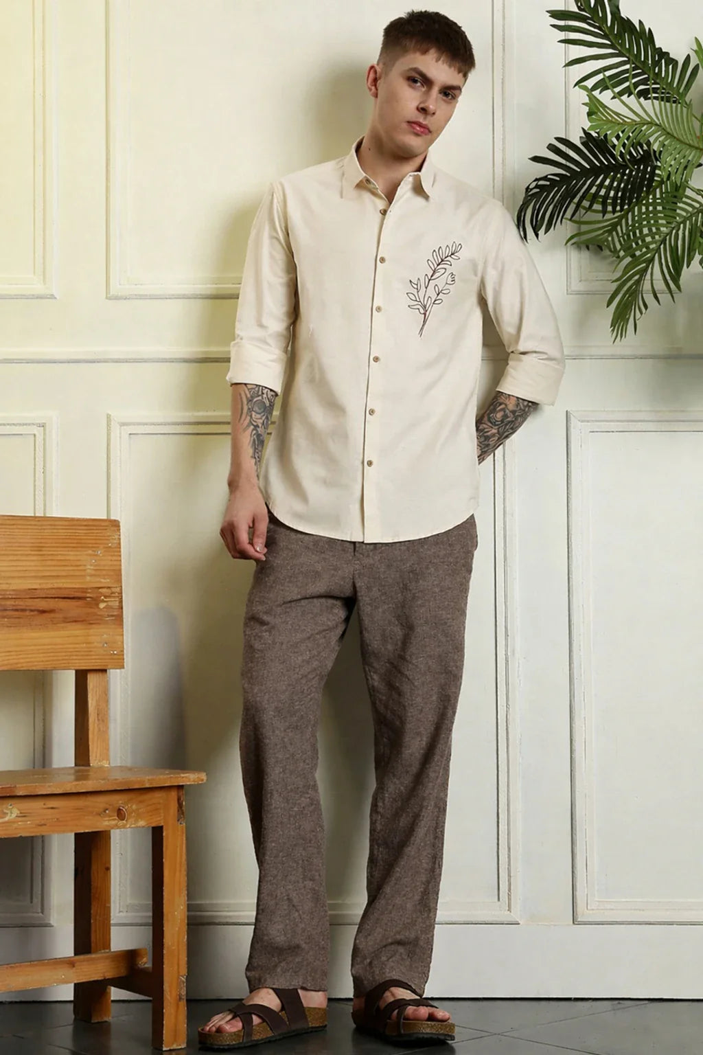 Men Regular Fit Floral Print Spread Collar Casual Shirt